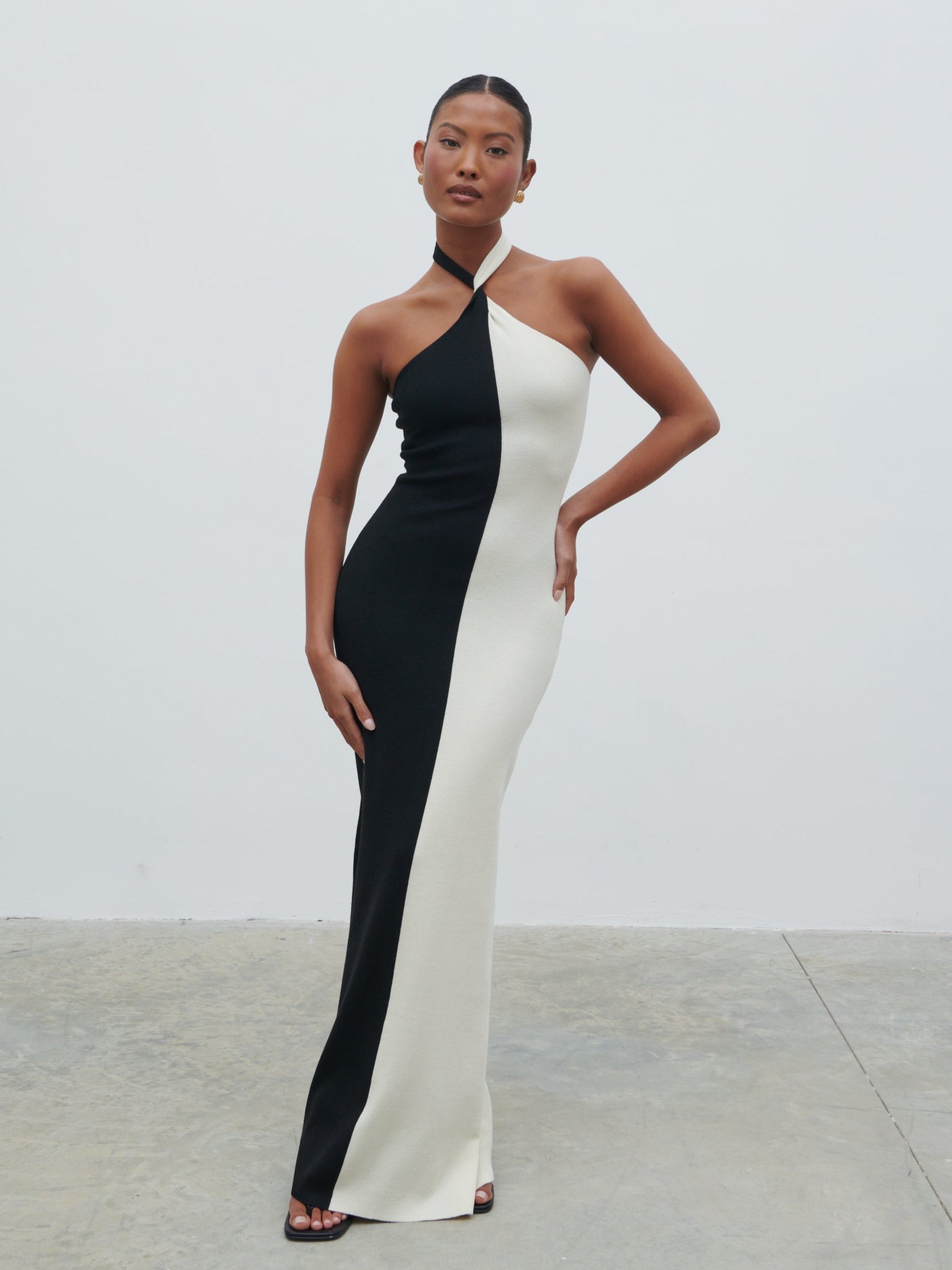 Elle Is 5'3" & Wears Size UK XS|Berkley Contrast Knit Maxi Dress - Cream and Black