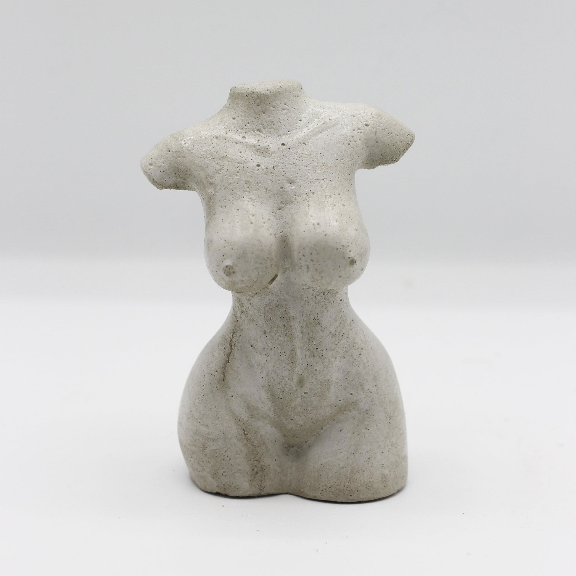 Beton Körper ; Body ; Frau ; „Madame“