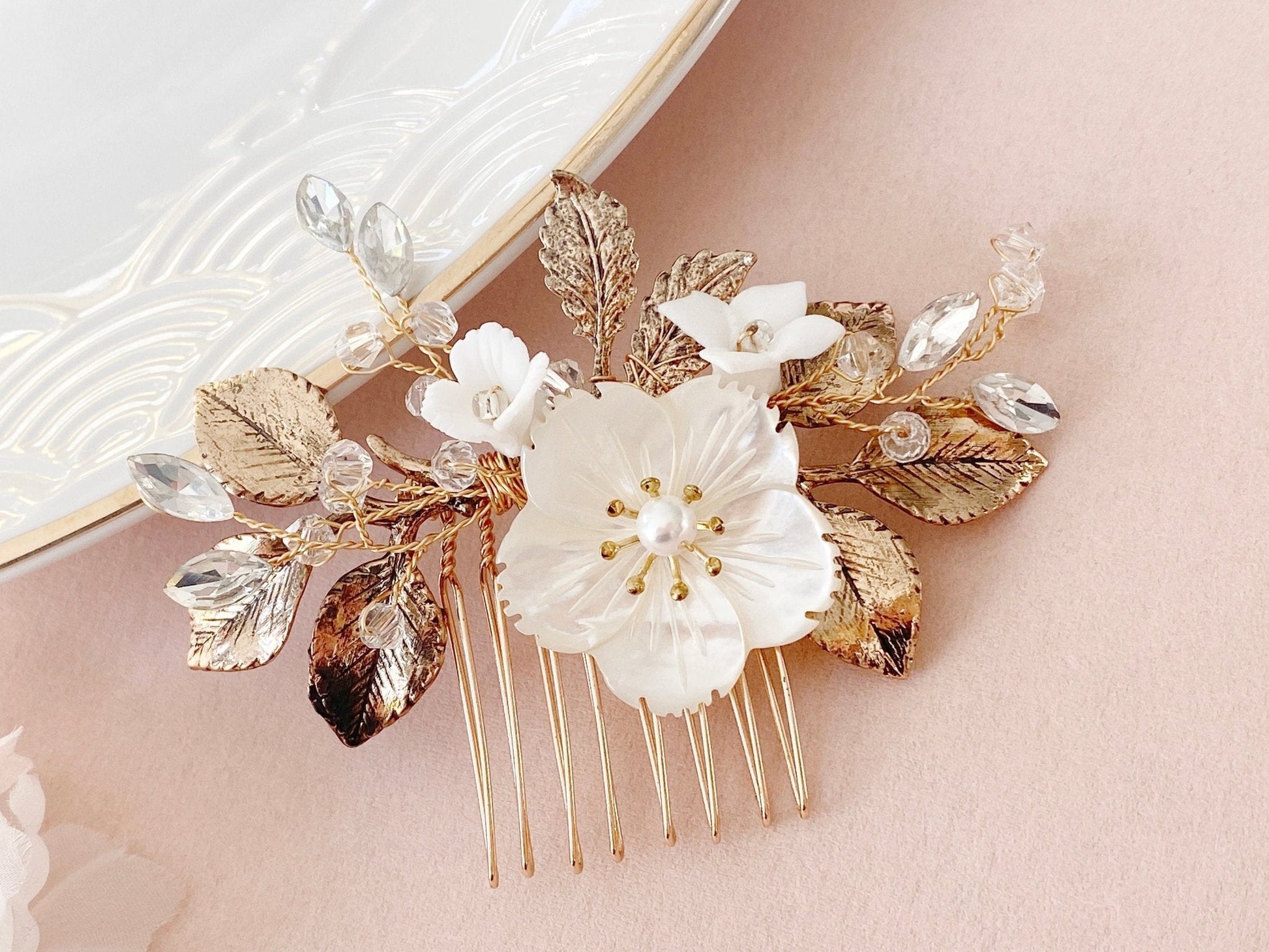 Wedding hair accessories for boho brides with real mother-of-pearl from Alicia's Diary